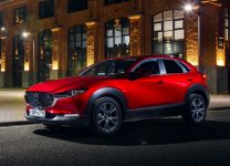 Паркетник Mazda CX-30 скоро стартует в России: три версии и один мотор на всех