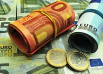 Официальный курс евро на выходные и праздники вырос до 90,79 рубля