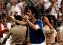 Паоло Росси стоил впятеро дороже Кройффа, на пике попал в тюрьму, а потом выиграл ЧМ и стал героем Италии