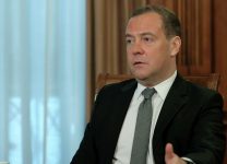 Медведев рассказал, как его семья живет в период пандемии