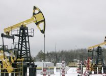 Цена нефти Brent опустилась ниже 61 доллара за баррель