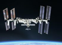 Астронавты не починили систему получения кислорода при помощи молотка