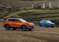 Nissan X-Trail и Qashqai не торопятся менять поколение в РФ, зато наконец с полуавтопилотом