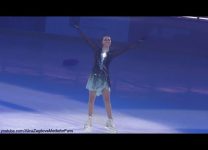 Олимпийская Чемпионка Алина Загитова исполнила программу «Внутренний Свет» на фестивале «Влюблённые в ФК»