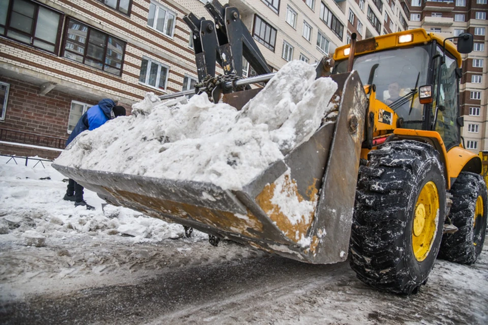 Из Мурино поступает самое большое количество жалоб на снег