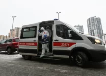 Фельдшеры скорой помощи Петербурга рассказали, почему пациенты очень долго ждут бригаду