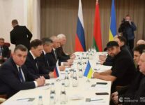 Россия начала второй раунд переговоров с Украиной