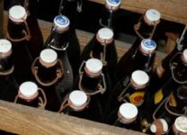 В Санкт – Петербурге у курьера украли ящик с пивом