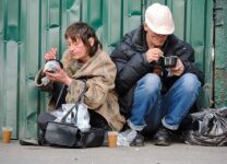 Бездомным в Санкт – Петербурге предложили давать жилье за трудоустройство