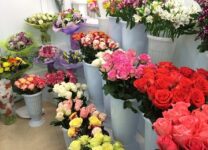 Продавцы цветов пошли на хитрость чтобы букеты не казались дорогими