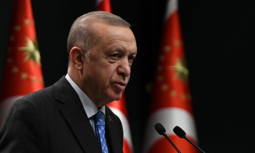 Политолог Журавлев: Эрдоган хочет сделать из Турции условно нейтральную сторону в конфликте Запада и России